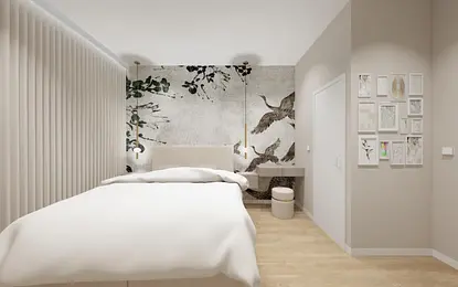 Sypialnia z białym łóżkiem, muralem roślinnym i elementami boho, japandi, nowoczesnym i współczesnym.