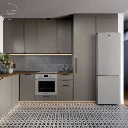 Kuchnia minimalistyczna z szarymi meblami i białą lodówką