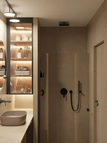 Nowoczesna łazienka z minimalistycznym designem, soft minimalizm, beżowe ściany i półki.