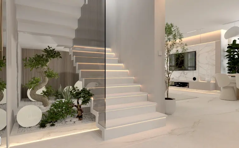 Wnętrze z białymi schodami, roślinami i nowoczesnym telewizorem w stylu glamour, japandi, quiet luxury.