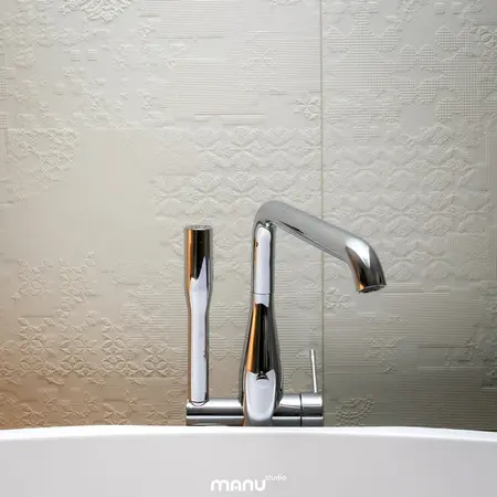 Bateria umywalkowa w łazience, industrialny, minimalistyczny, nowoczesny, skandynawski, soft minimalizm
