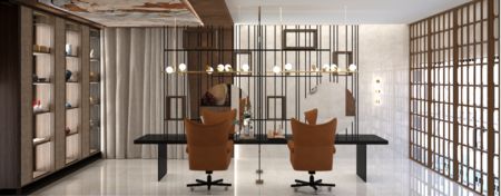 Wnętrze biura w stylu art deco z brązowymi krzesłami, czarnym biurkiem i dekoracyjnymi elementami.