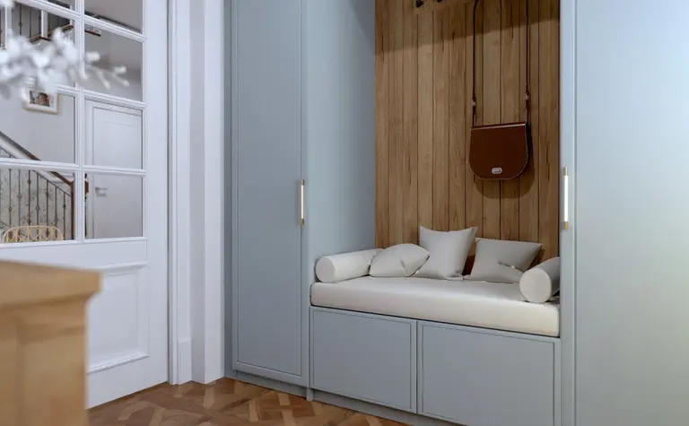 przedpokój z siedziskiem, drewnianą ścianą i stylowym oświetleniem w stylu prowansalskim, rustykalnym, vintage.