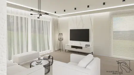 Wnętrze nowoczesnego salonu z białymi meblami, telewizorem i dużymi oknami.