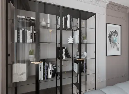 Wnętrze art deco z przeszkloną witryną, książkami i dekoracjami w stylu glamour.
