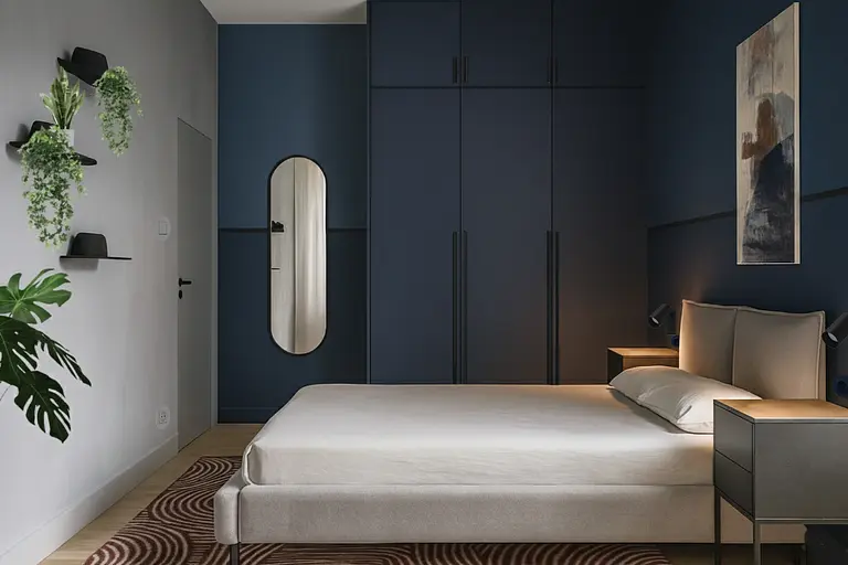 Wnętrze sypialni w stylu dopamine decor, minimalistycznym i współczesnym, z niebieskimi ścianami.